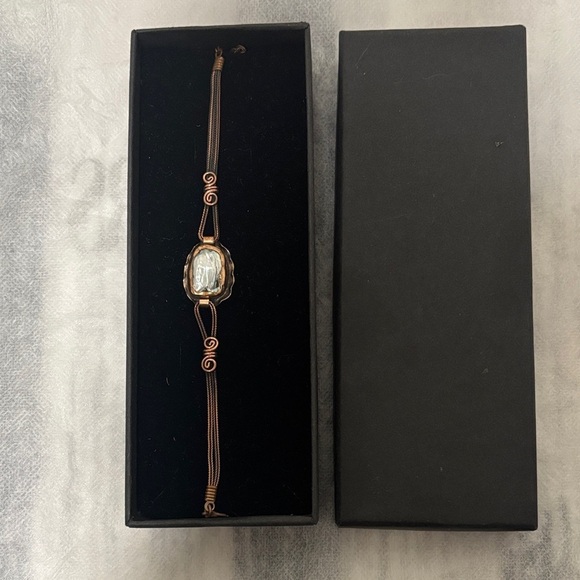 Jewelry - Brown Bracelet with Iridescent Stone